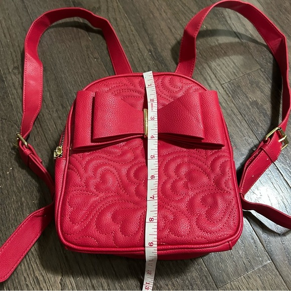 Hot Pink Betsey Johnson Quilted Bow Backpack - Picture 4 of 9